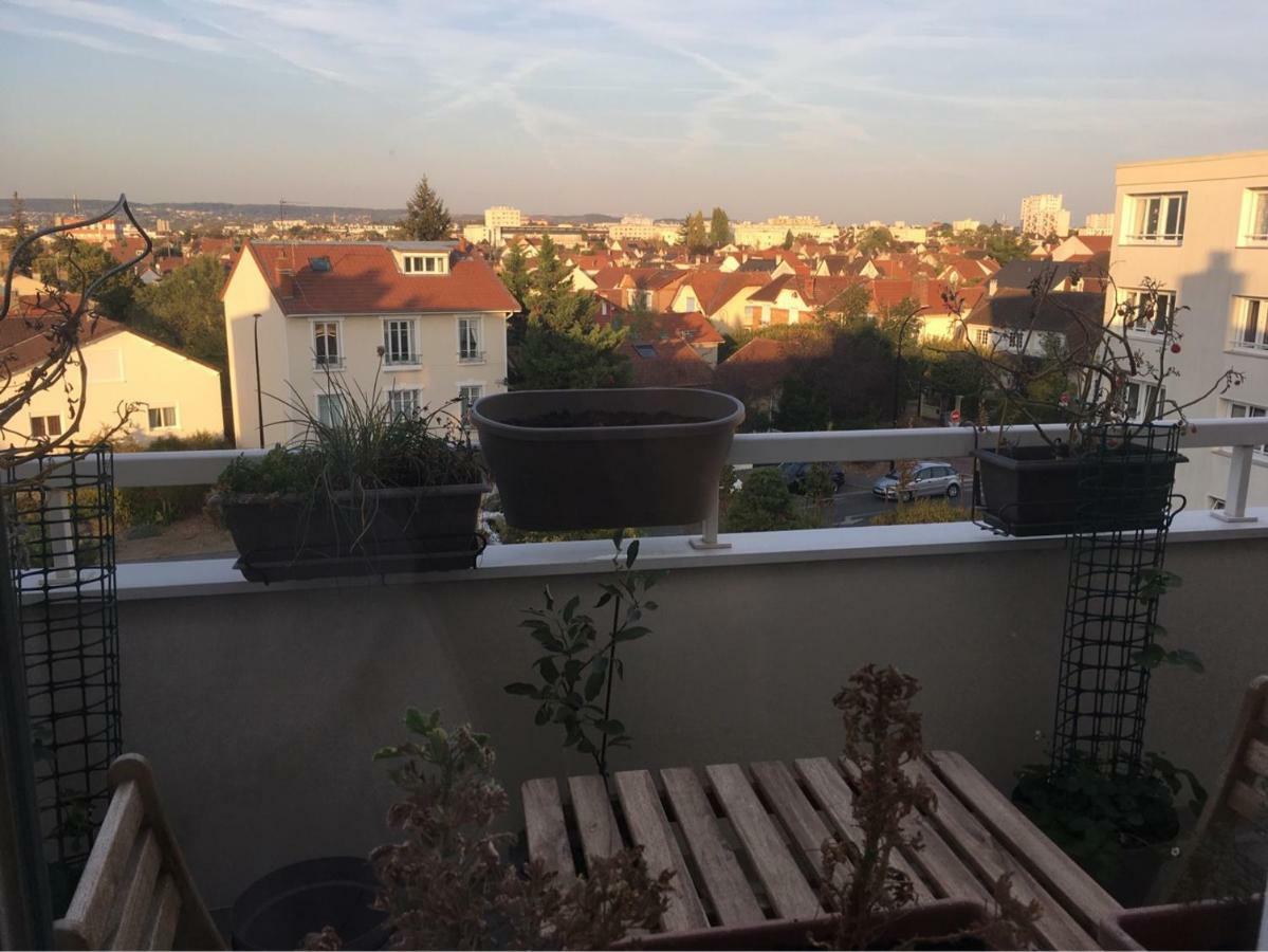 Appartement T2 - Proche Rer サルトルーヴィル エクステリア 写真